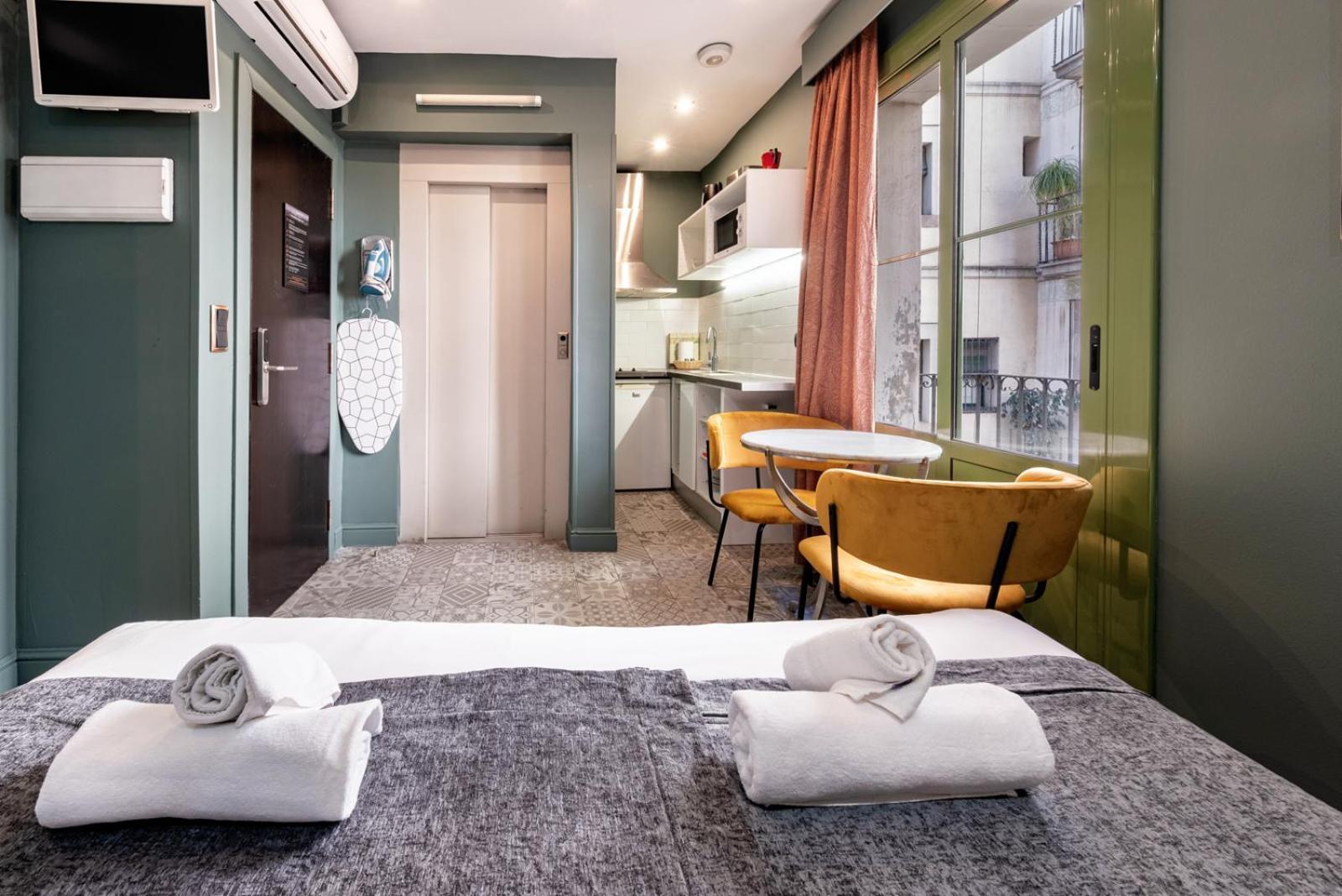 Ainb Born-Dames Apartments บาร์เซโลนา ภายนอก รูปภาพ