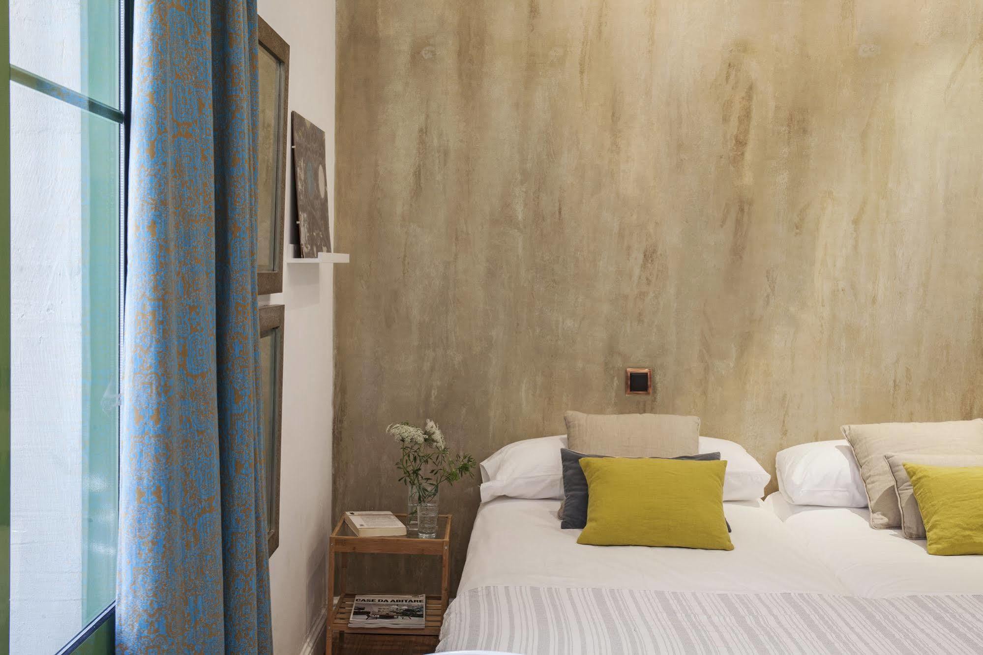 Ainb Born-Dames Apartments บาร์เซโลนา ภายนอก รูปภาพ